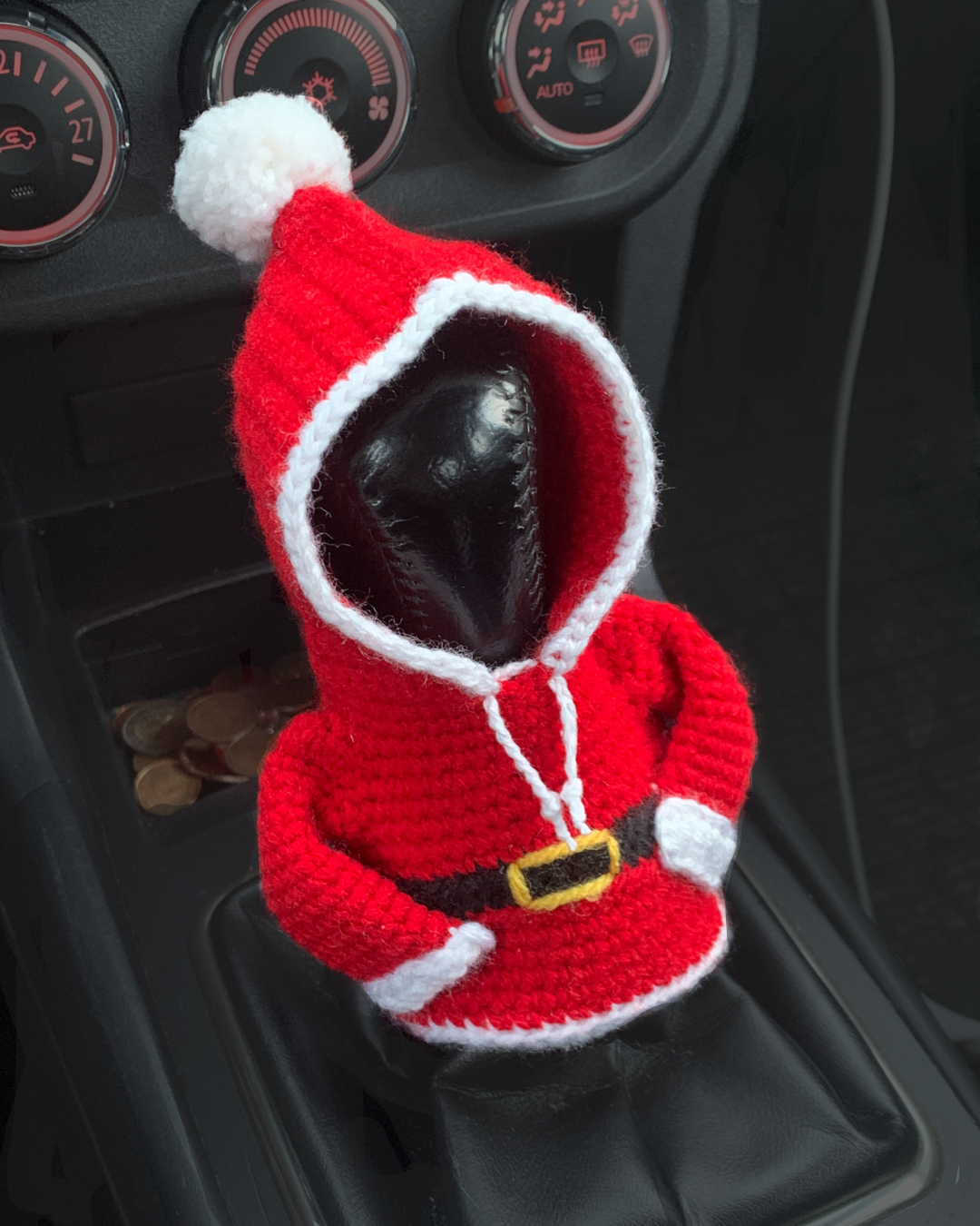 Gear shift Santa Hoodie crochet pattern - Image 3
