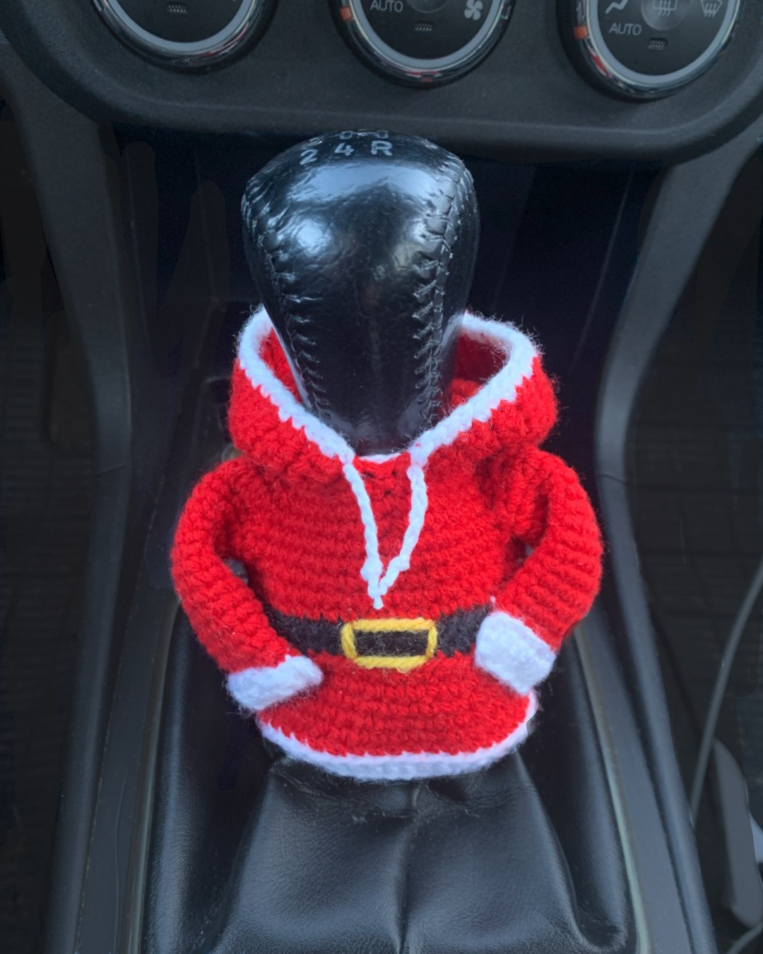 Gear shift Santa Hoodie crochet pattern - Image 2