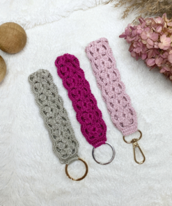 Magnolia Wristlet Crochet Pattern