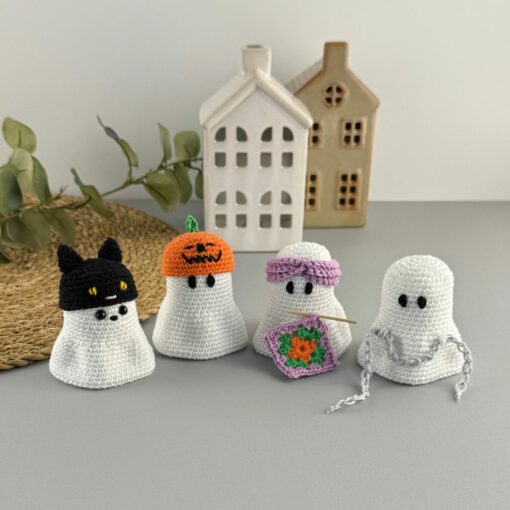 Super cute Ghost Friends Crochet Pattern