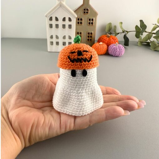 Super cute Ghost Friends Crochet Pattern - Image 4