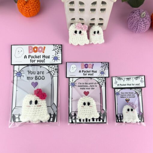 Ghost Hug Crochet pattern + Printable Cards & Gift Bag Toppers  (26 different looks)
