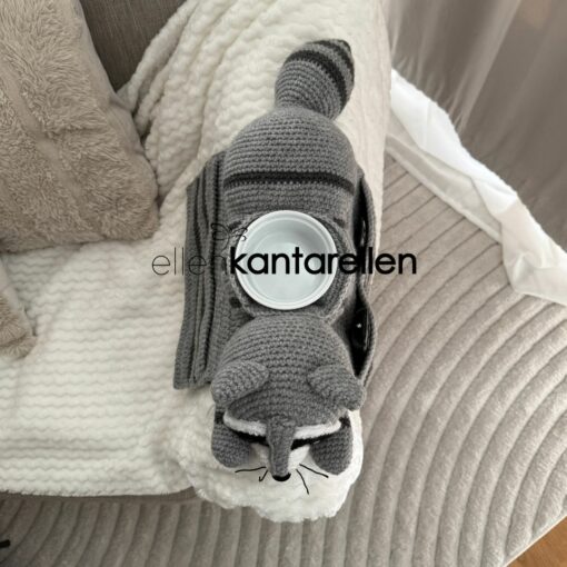 Adorable Raccoon Sofa Organizer Crochet pattern - Image 3