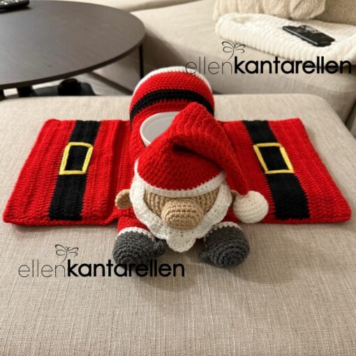 Crochet Santa Sofa Armrest Organizer pattern - Image 2