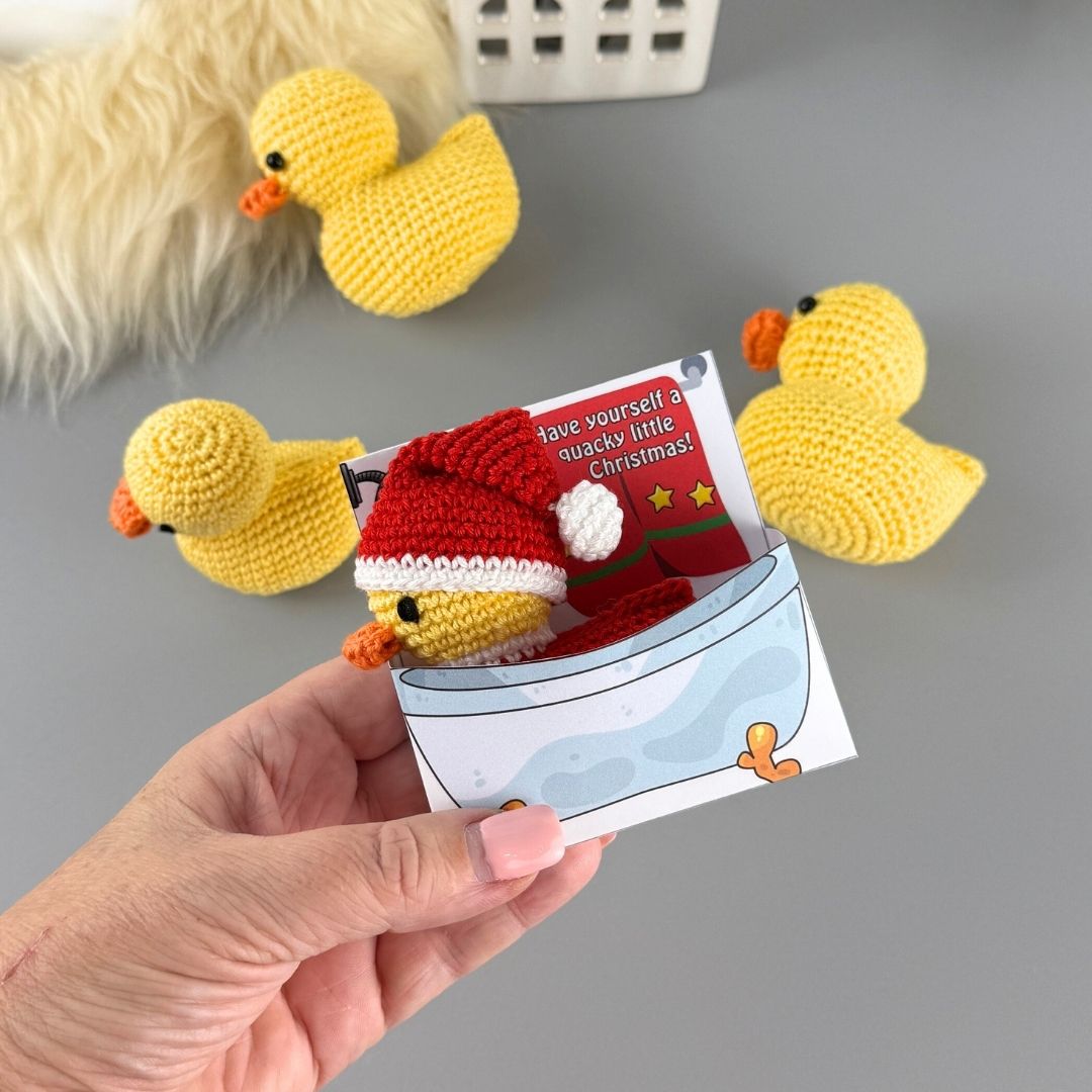 Super cute No Sew Santa Ducky Crochet pattern + Printable Holder - Image 2