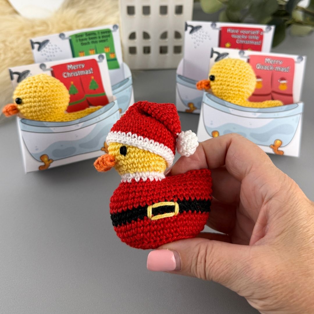 Super cute No Sew Santa Ducky Crochet pattern + Printable Holder - Image 3