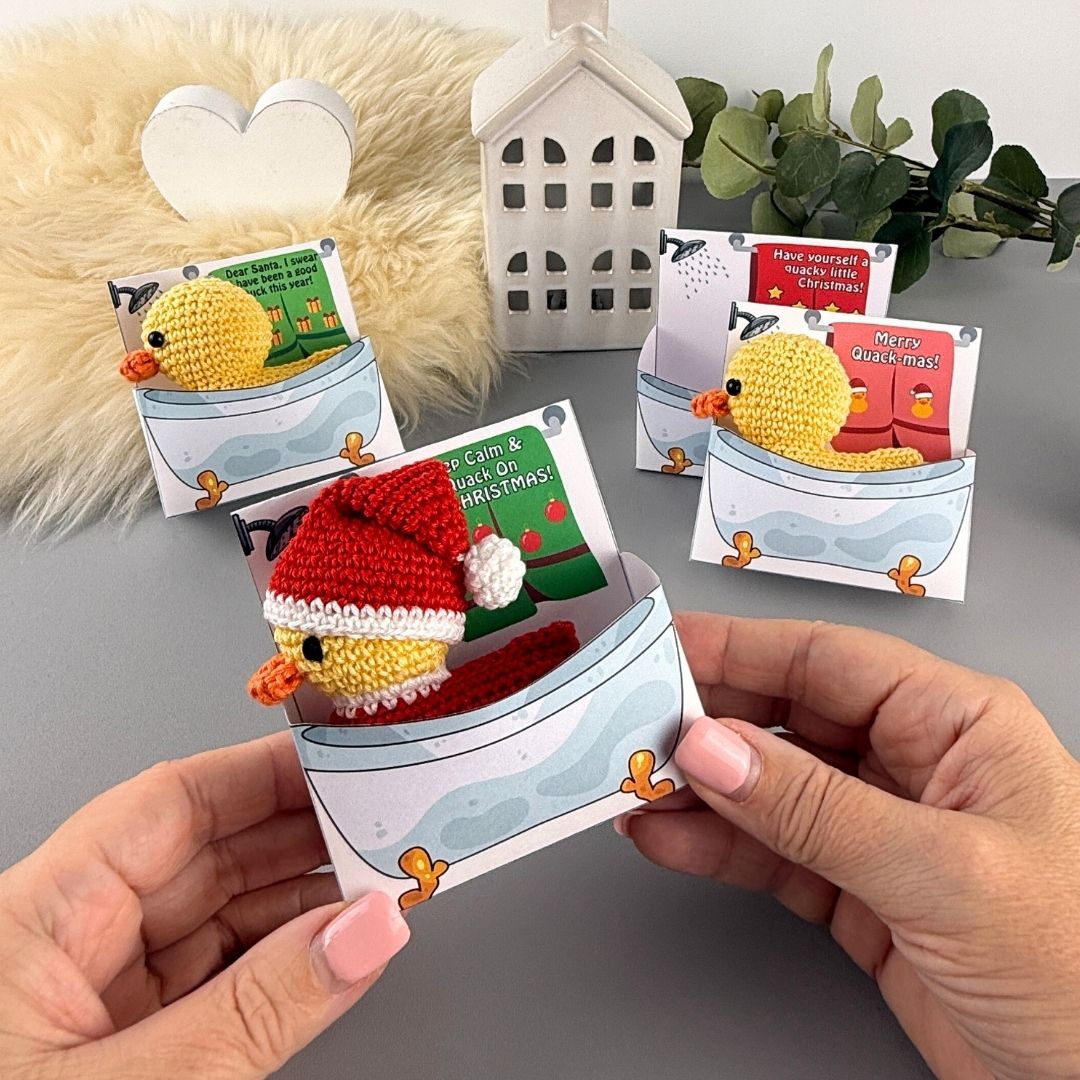 Super cute No Sew Santa Ducky Crochet pattern + Printable Holder - Image 5