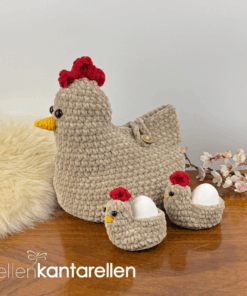 Alternative view of Crochet pattern Chicken Egg basket and Eggholders