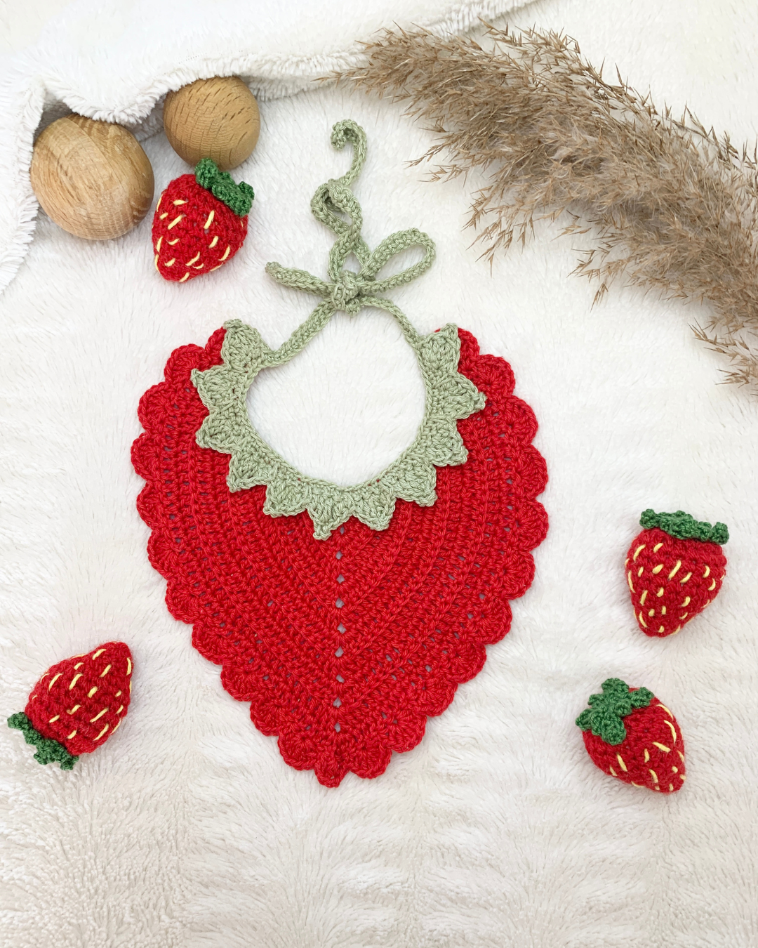 Crochet Strawberry set with Hat & BIB Pattern - Image 3