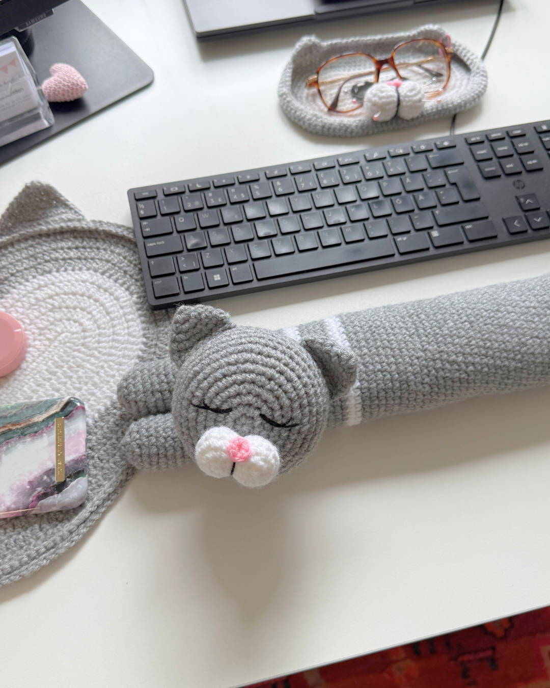 Cat Keyboard & Mouse Wrist Rest Crochet Pattern - Image 7